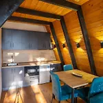 Apartment Golden Gjinar By Pikhost *