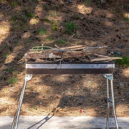 Golden Gjinar By Pikhost Apartment *