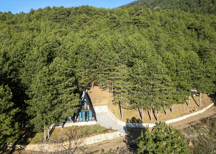 Golden Gjinar By Pikhost Apartment