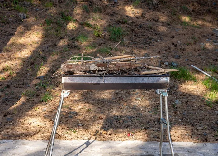 Golden Gjinar By Pikhost Apartment *