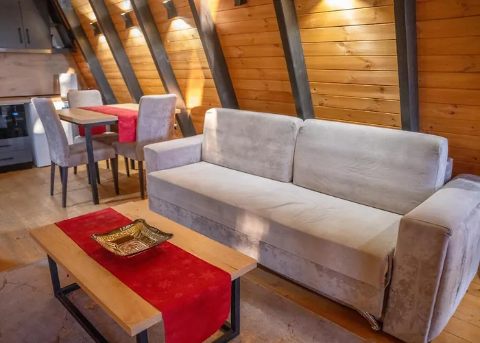 Apartment Golden Gjinar By Pikhost *