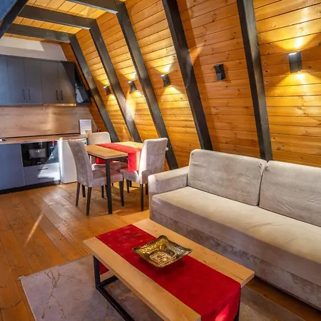 Appartement Golden Gjinar By Pikhost *