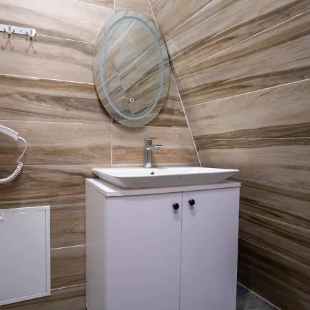 Apartament Golden Gjinar By Pikhost Elbasan
