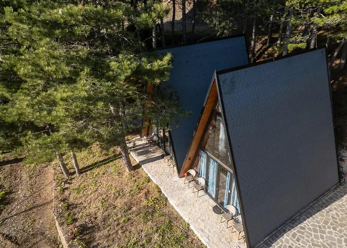 Golden Gjinar By Pikhost *