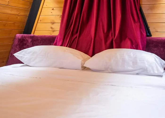 Golden Gjinar By Pikhost Appartement Elbasan